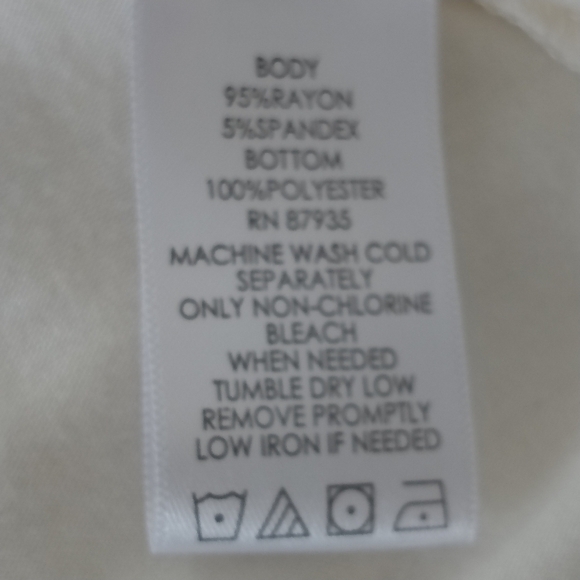 LOGO Layers by Lori Goldstein Sleeves Tunic Top with Accordion Pleated Trim L - Picture 11 of 12